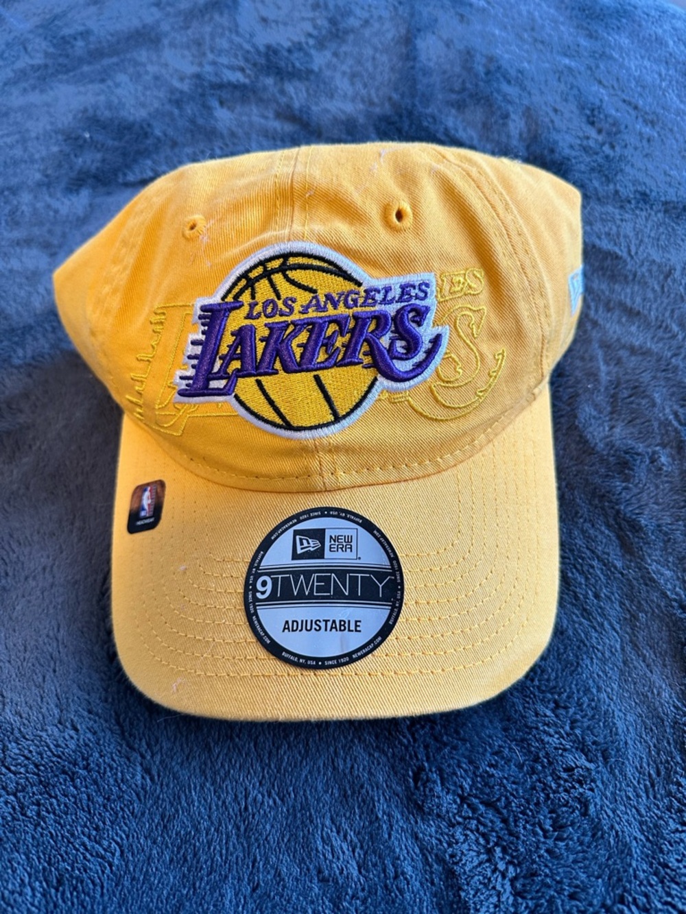 New Era Yellow and Black 9TWENTY Cap